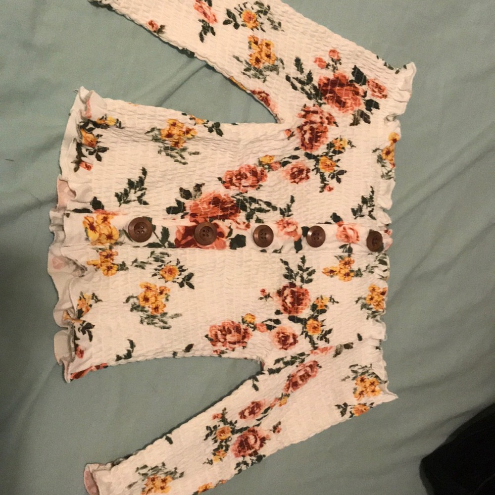 White cute floral ruffle off shoulder crop top